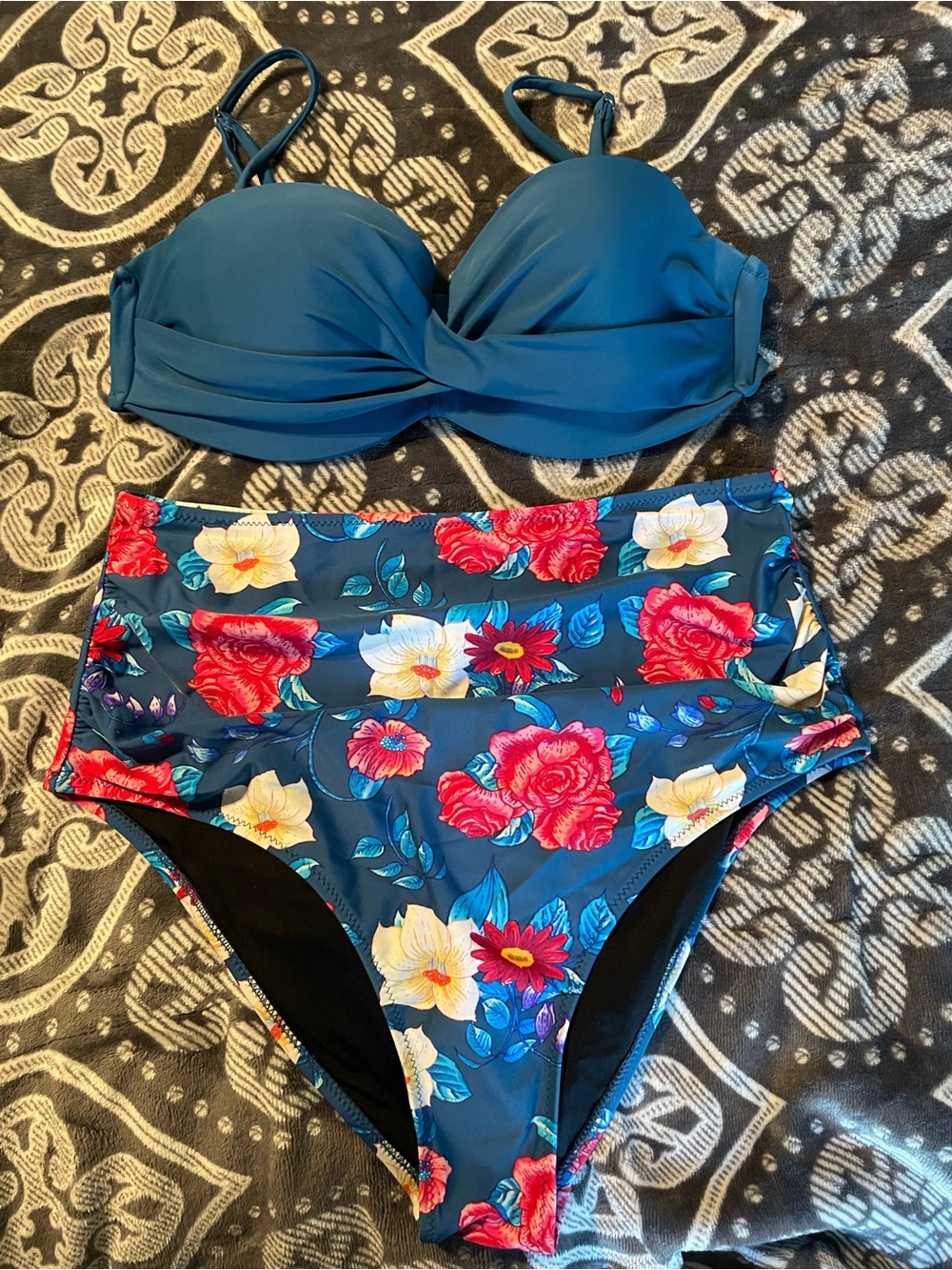 Cupshe Teal Bikini Top with Navy Floral High-Waist Bottom
